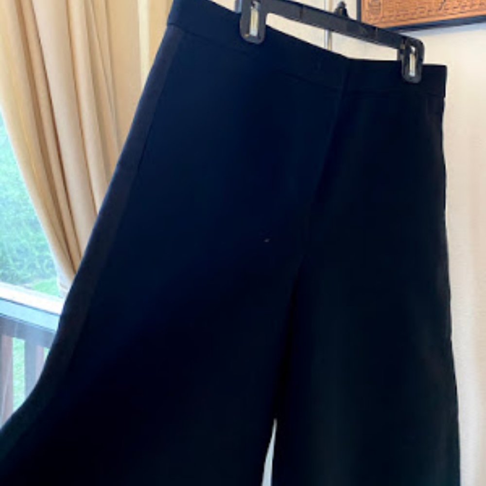 Emilio Pucci Black Knee Shorts